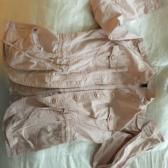 Spring, light pink jacket - Picture 2 of 4